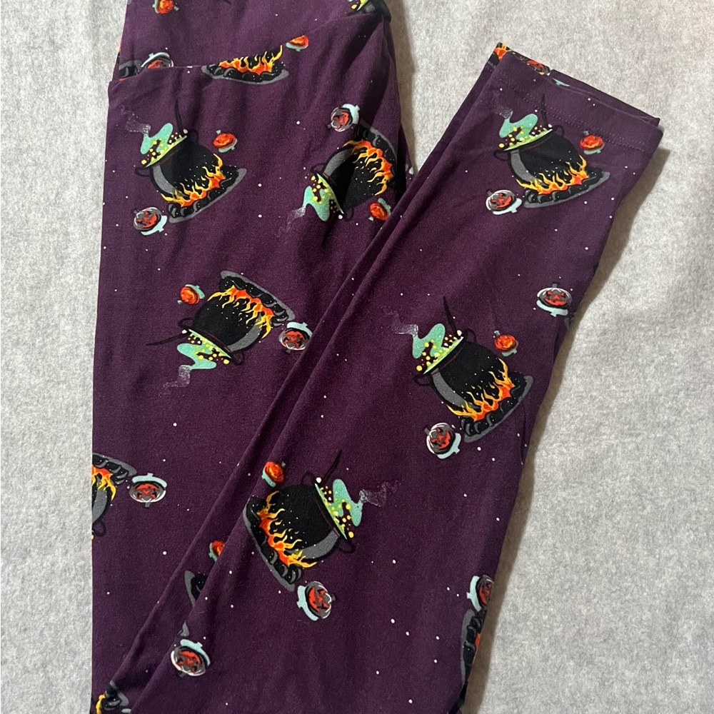 LuLaRoe Purple Cauldron Leggings